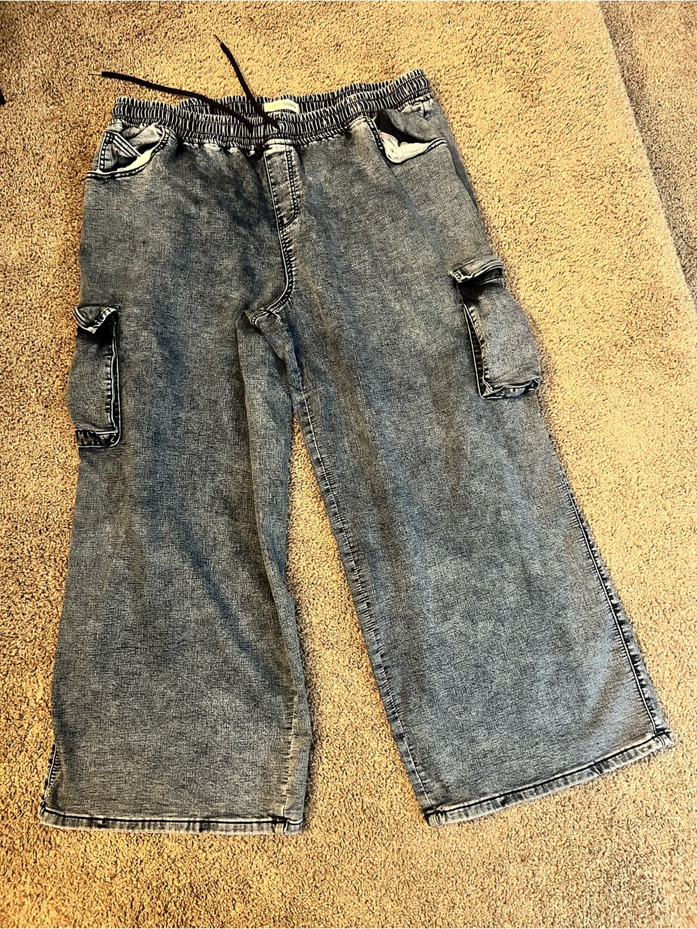 Love SoHo Relaxed Cargo Washed Jeans